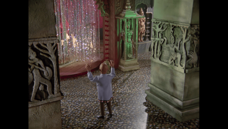 TrappedInTheSky00037