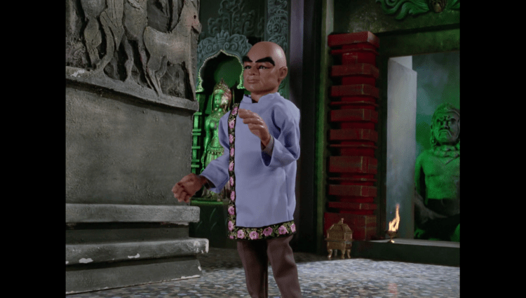 TrappedInTheSky00041