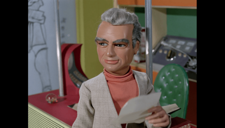 TrappedInTheSky00044