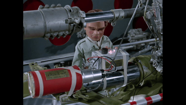 TrappedInTheSky00062