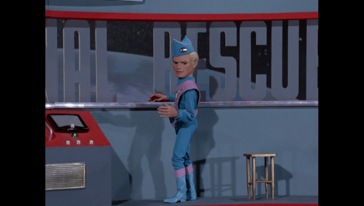 TrappedInTheSky00126