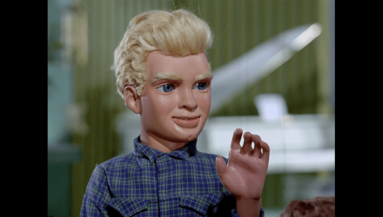 TrappedInTheSky00156