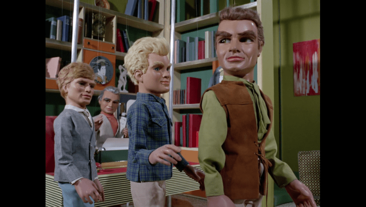 TrappedInTheSky00183