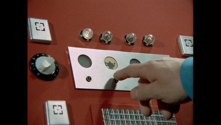 TrappedInTheSky00300