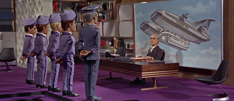 Thunderbird600695