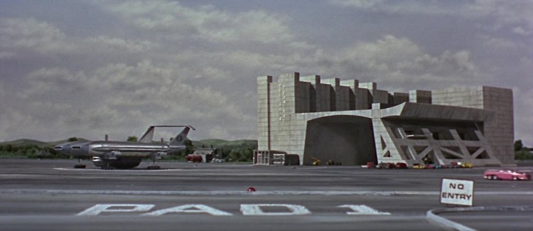 Thunderbird600882.jpg