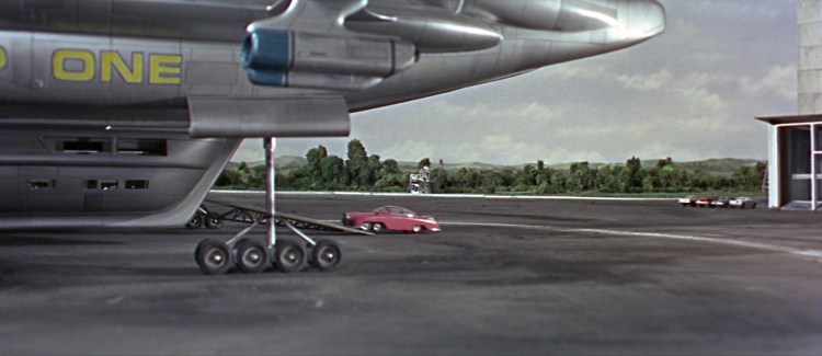 Thunderbird600894.jpg