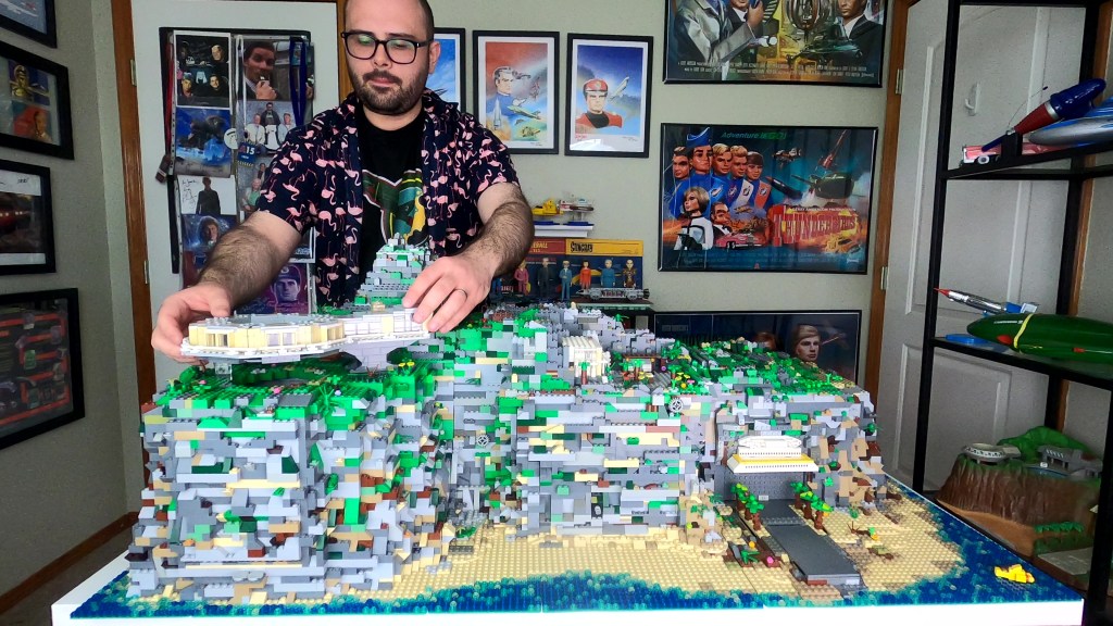 Final adjustments to LEGO Tracy Island
